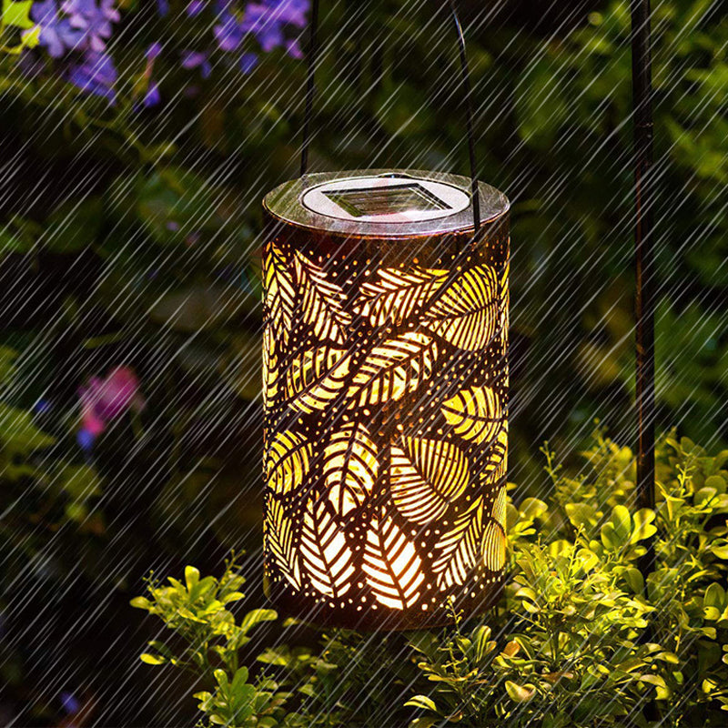 Solar garden lamp featuring sunflower design
