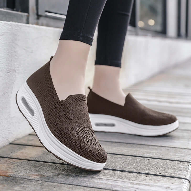 StrideEase™ — Enjoy Pain-Free Steps and All-Day Fresh Confidence