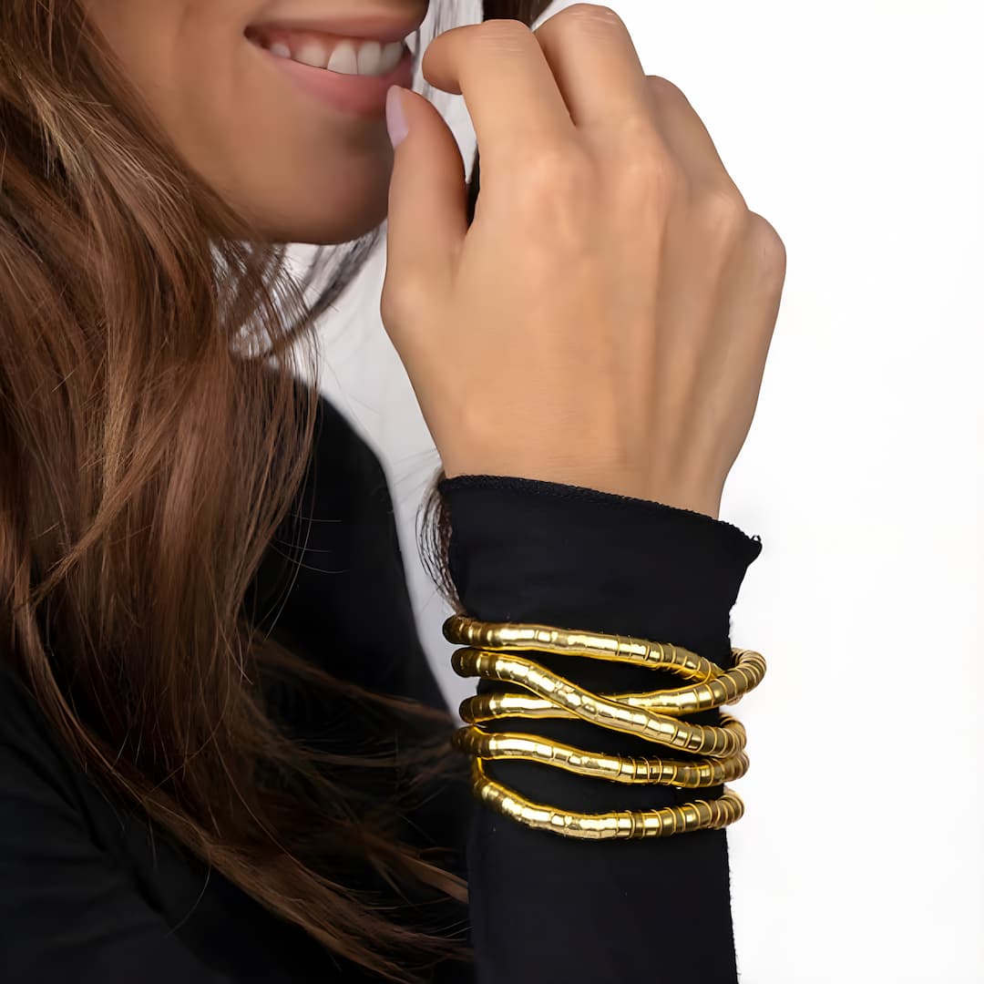 FlexAura™ — Unleash Your Style Freedom and Shine with Every Twist
