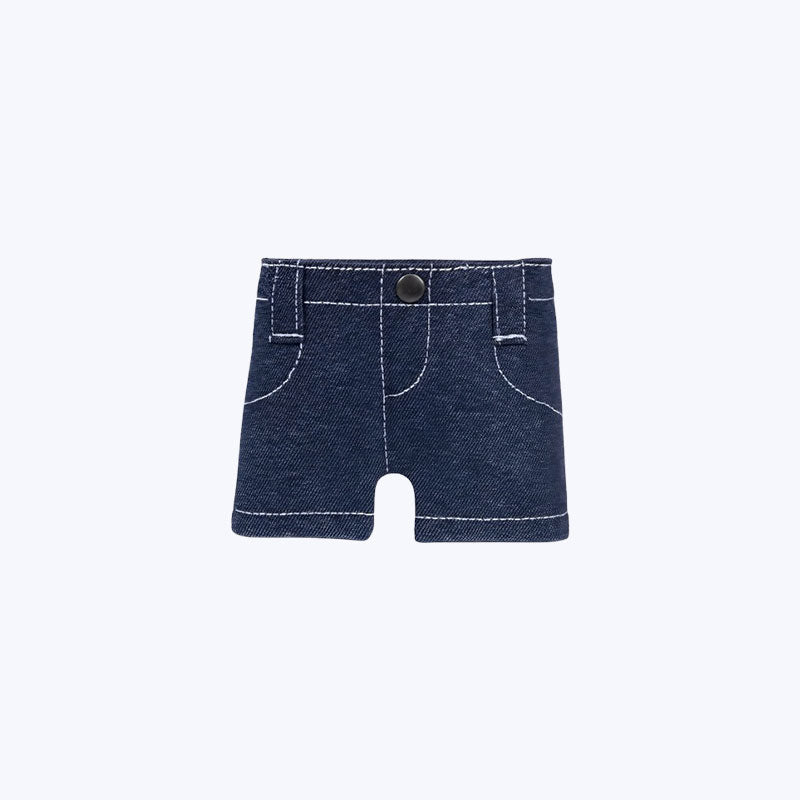 Attract Attention with Denim Charm – Wear Confidence Anywhere