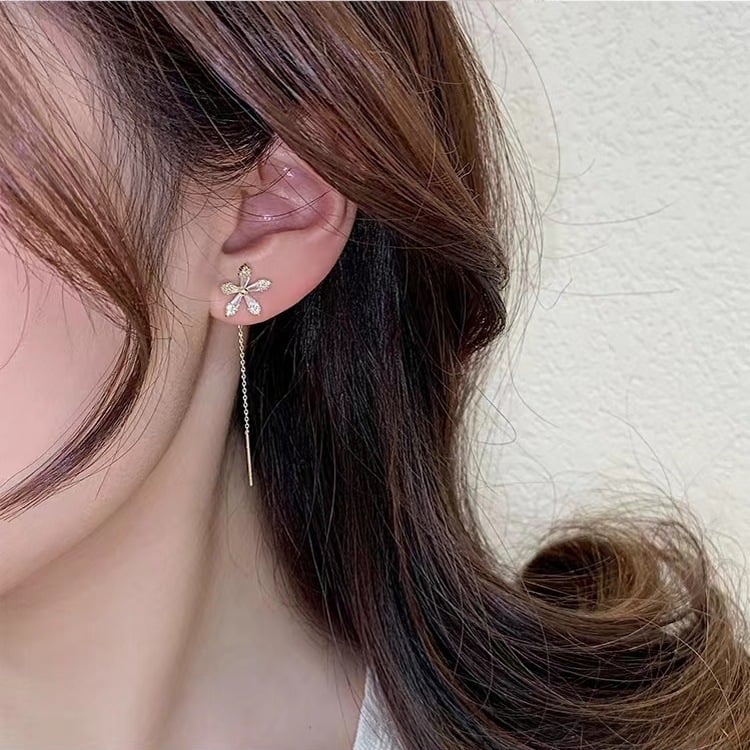 Flower Earrings with Sparkling Crystal Stones