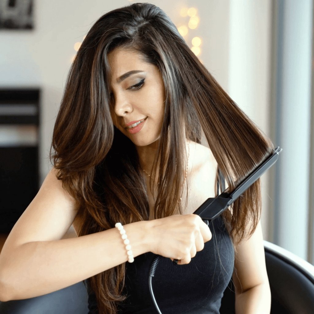 SilkVibe™ Hair Styler — Effortless, Head-Turning Shine That Lasts All Day