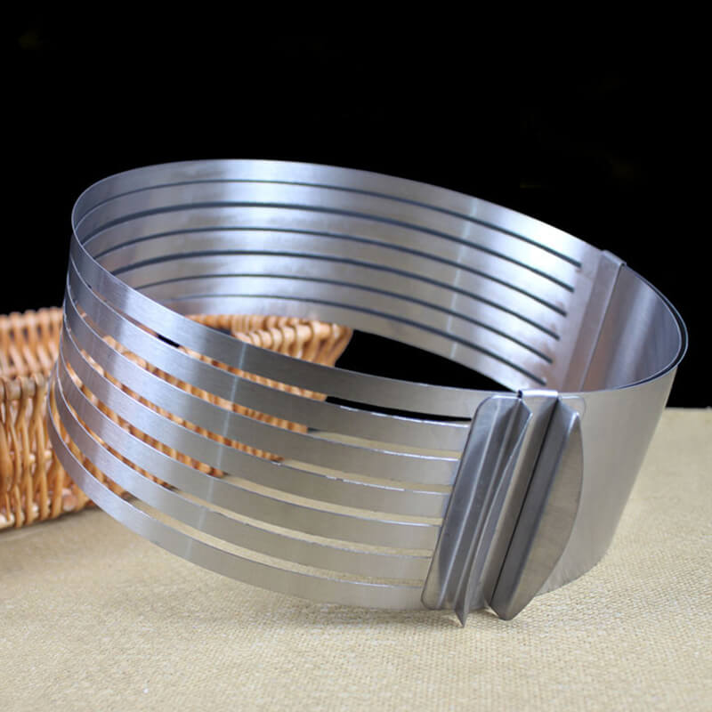 SliceMaster™ — Cut Perfect Cake Layers That Wow Every Time