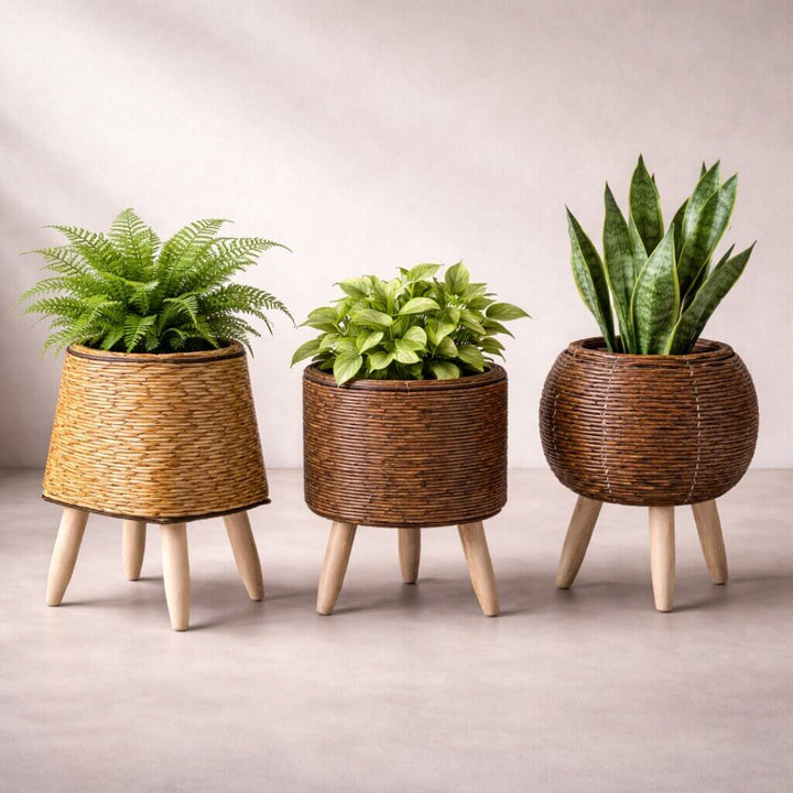 Flower Planter with Wooden Stand | Woven Basket Texture | Suitable for Indoor and Outdoor | Plantara