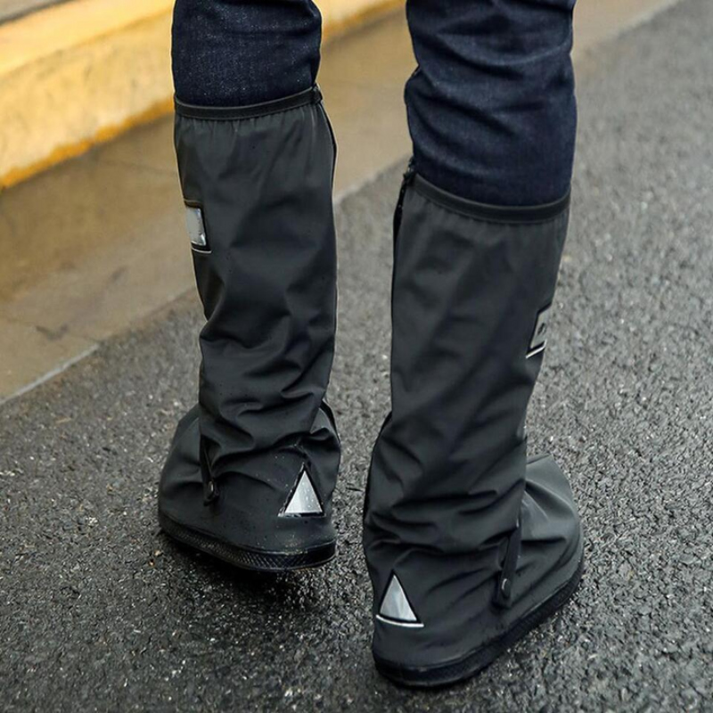 Waterproof Shoe Covers - Secure Grip for Dry Feet and Full Mobility