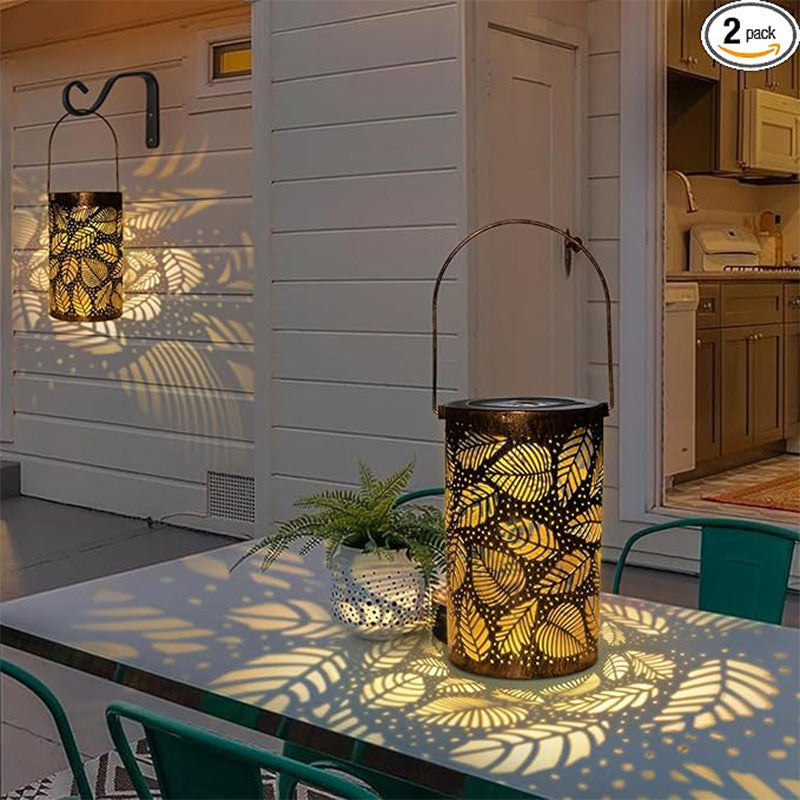 Solar garden lamp featuring sunflower design