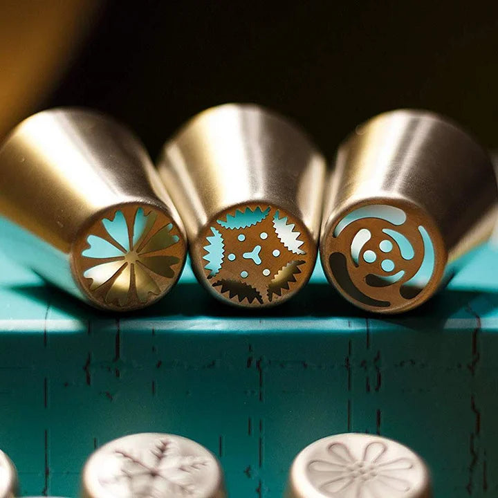 Petaluxe™ Tulip Decorating Set — Turn Every Dessert into a Jaw-Dropping Floral Masterpiece Effortlessly