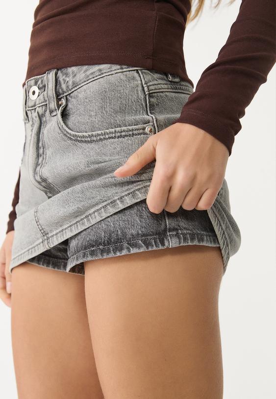 VelaVive™ Skort — Move with Confidence, Flaunt Your Perfect Curve