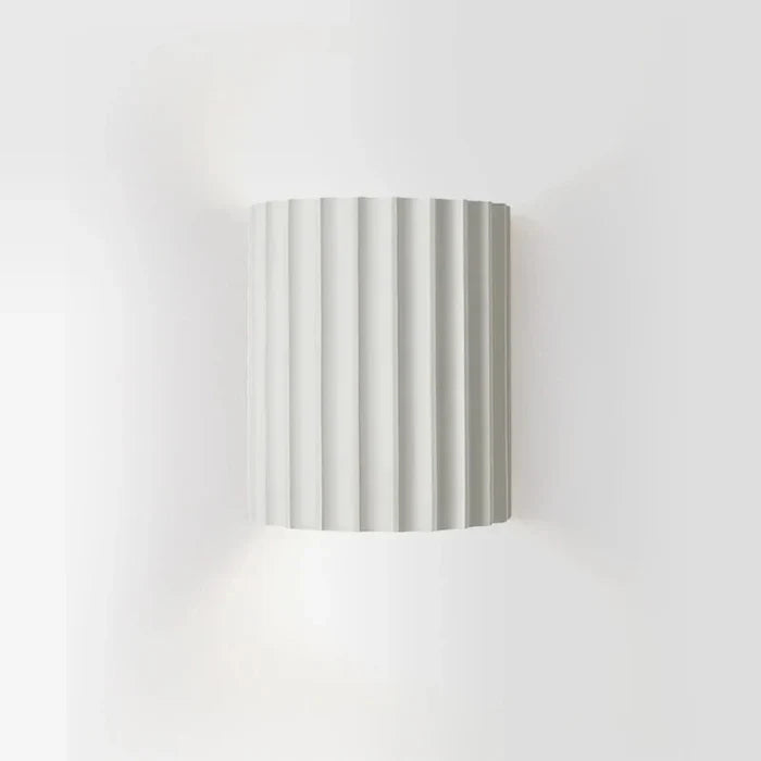 Resin Wall Light with Ribbed Shade – Contemporary Interior Design