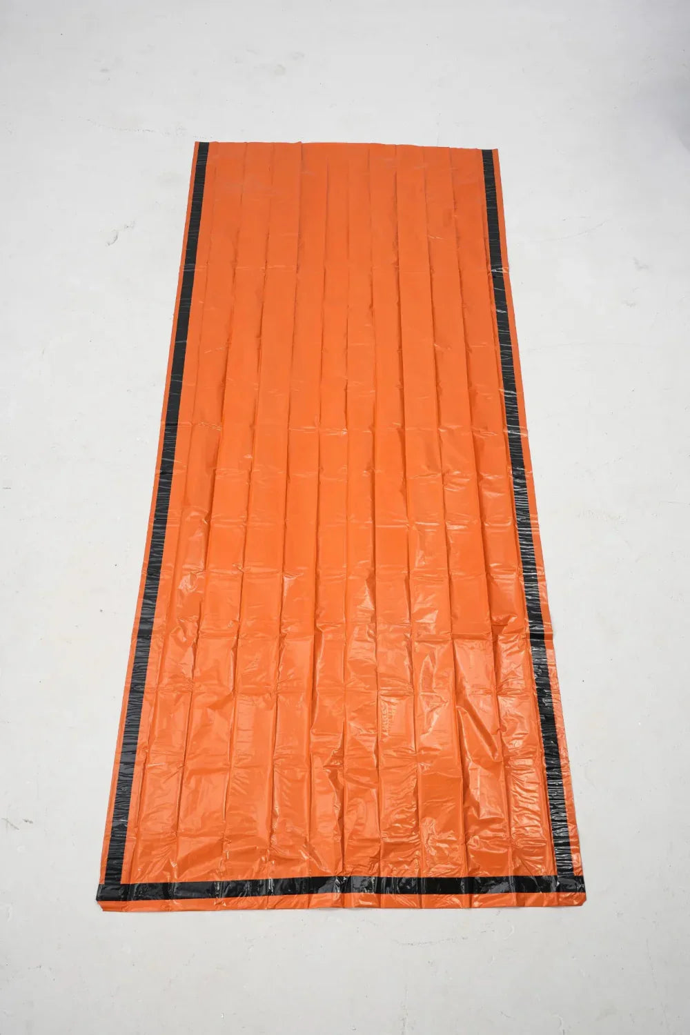 Survival Sleeping Bags for Emergencies – Set of 4