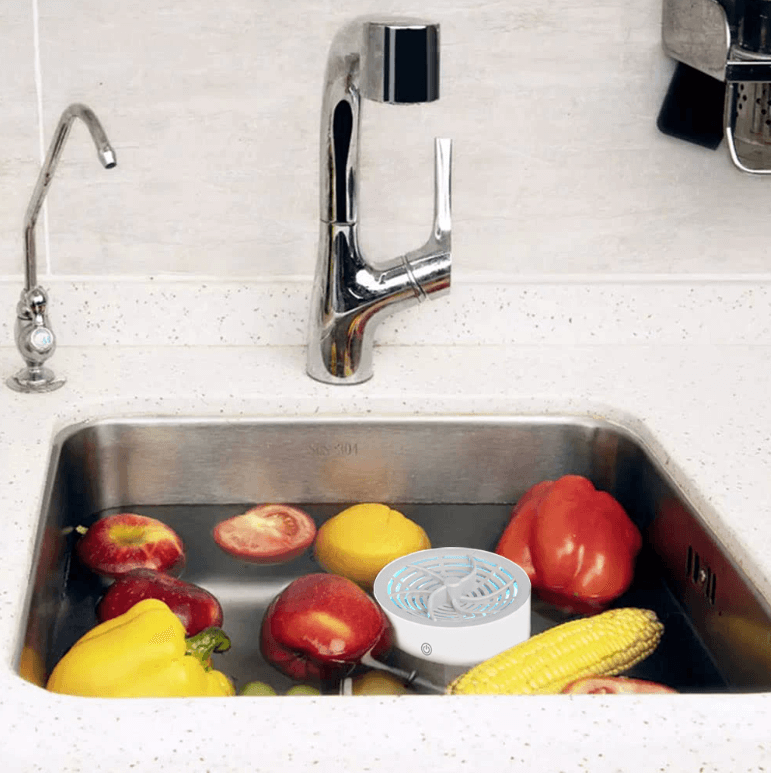 Portable Battery-Operated Cleaner for Fruits and Vegetables in Kitchen