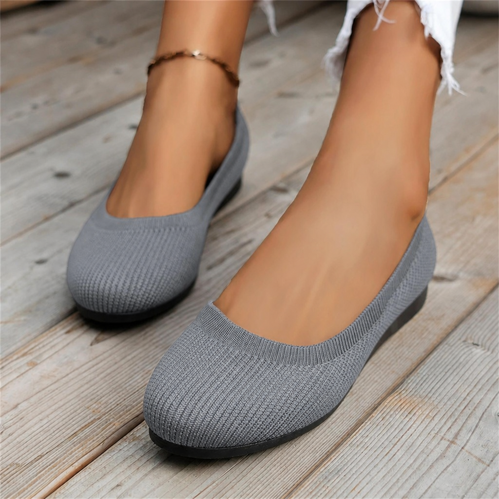 StrideEase™ — Walk Pain-Free All Day with Cloud-Like Comfort and Support