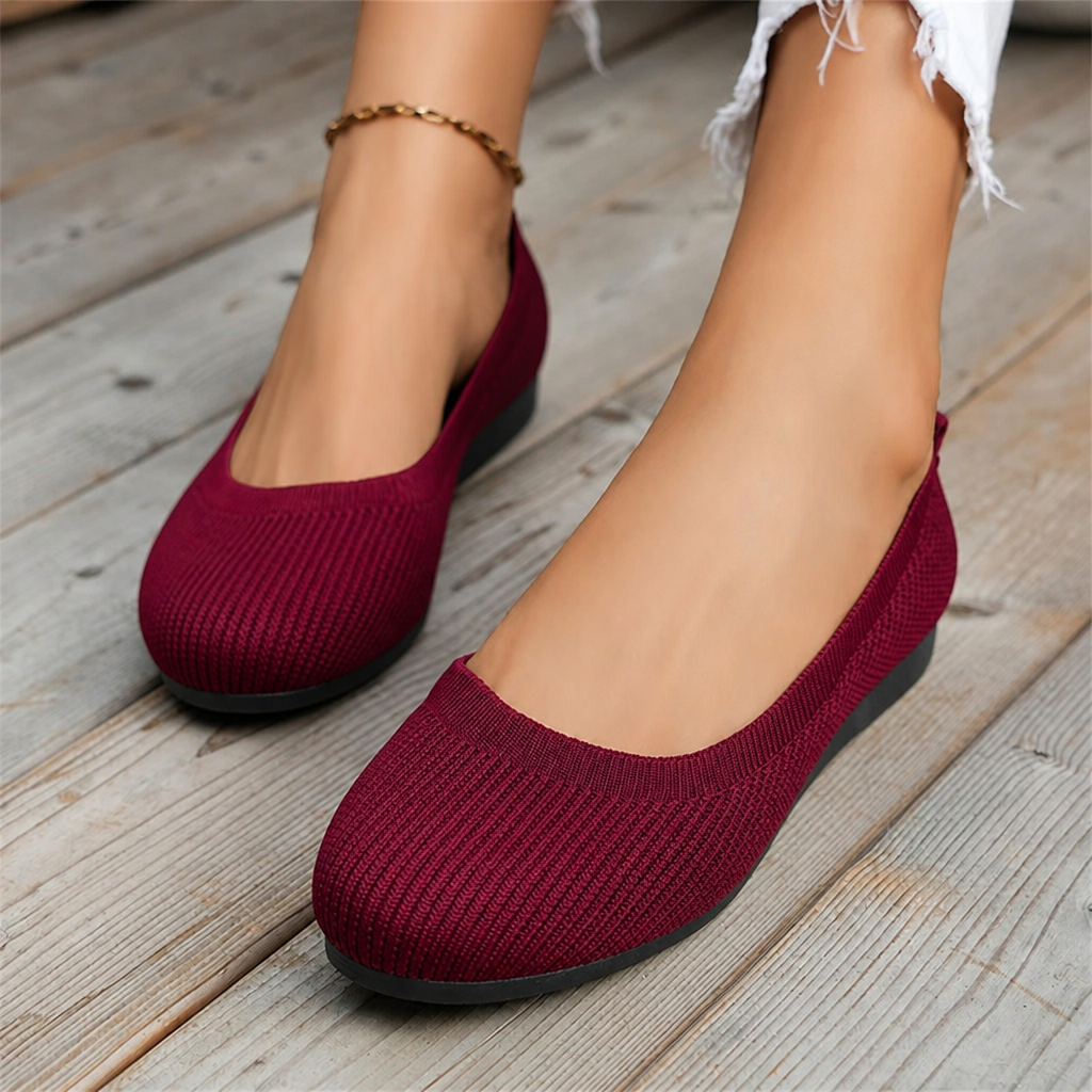 StrideEase™ — Walk Pain-Free All Day with Cloud-Like Comfort and Support