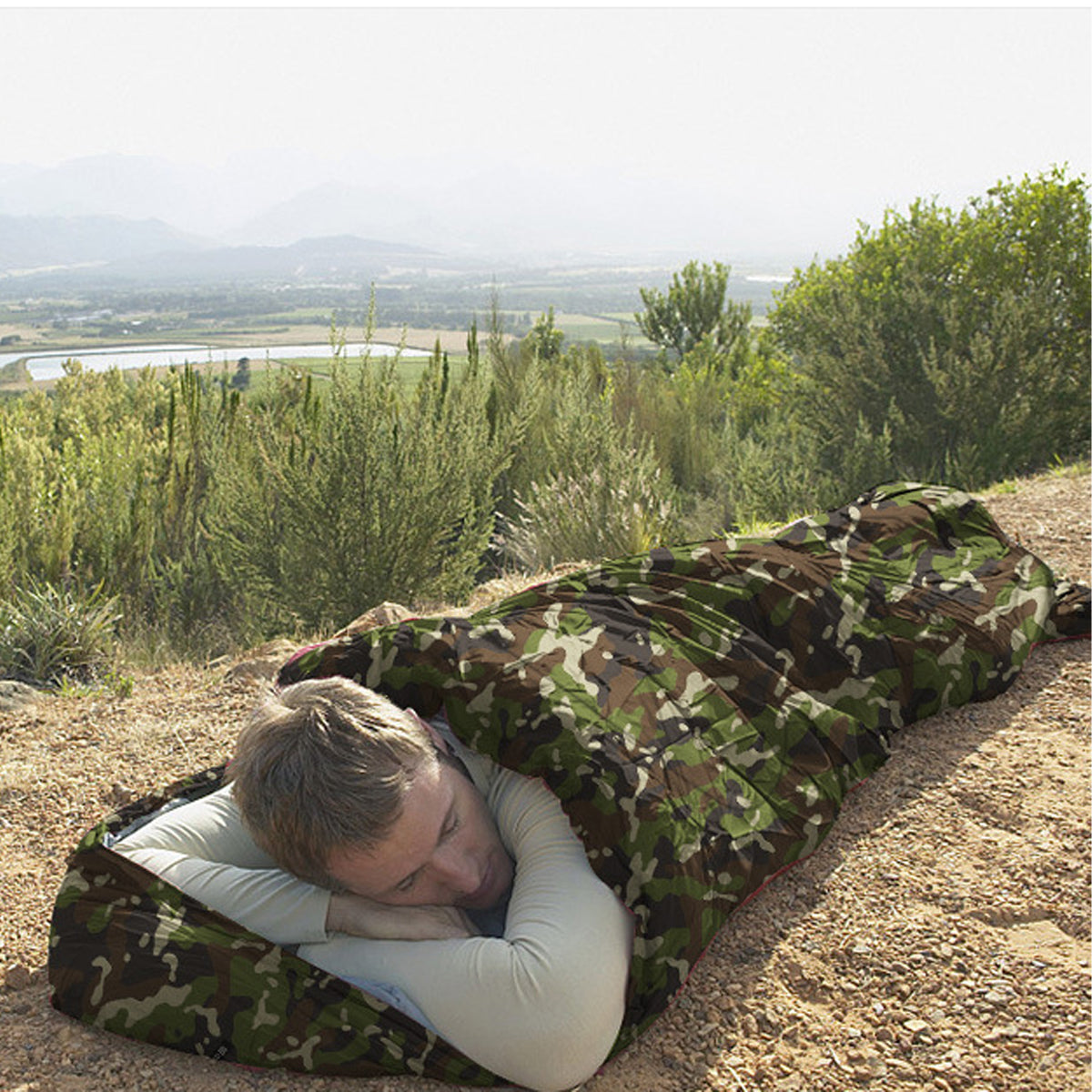 Camo Sleeping Bag for Cold Weather Conditions