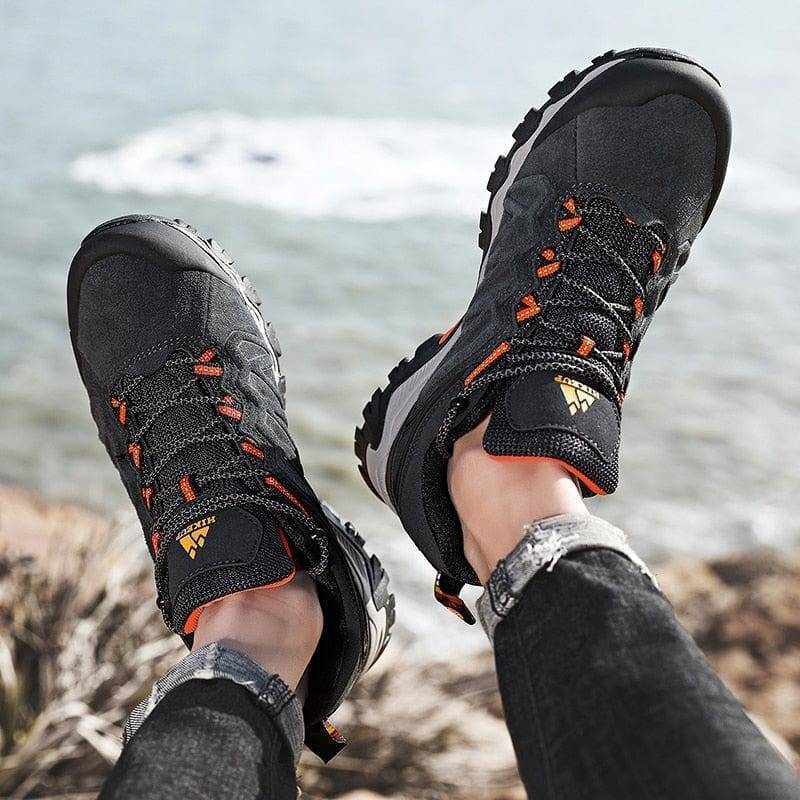 Sturdy Leather Hiking Footwear for Men's Outdoor Activities