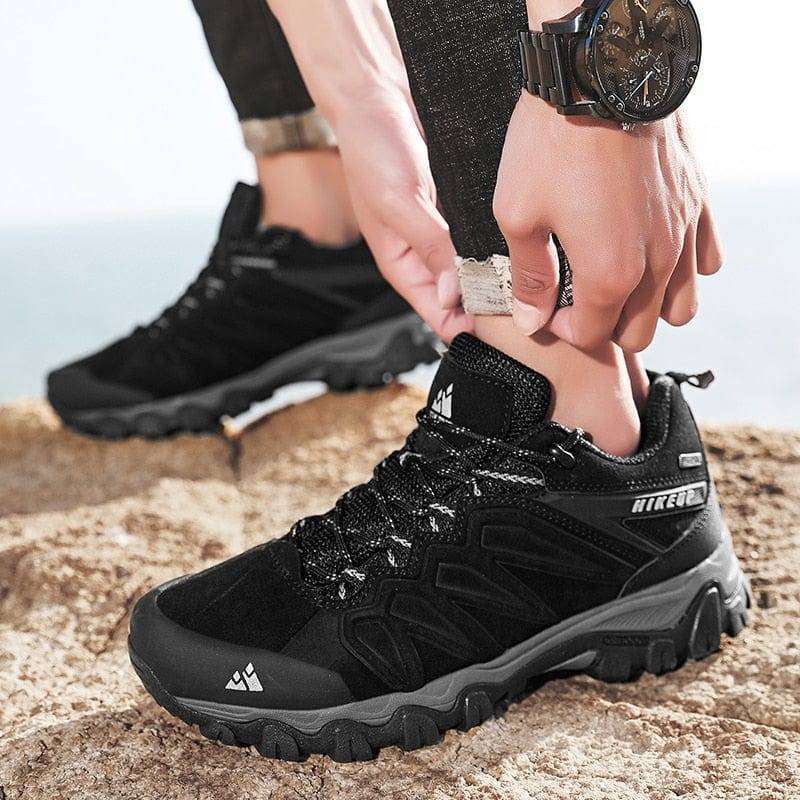 Sturdy Leather Hiking Footwear for Men's Outdoor Activities