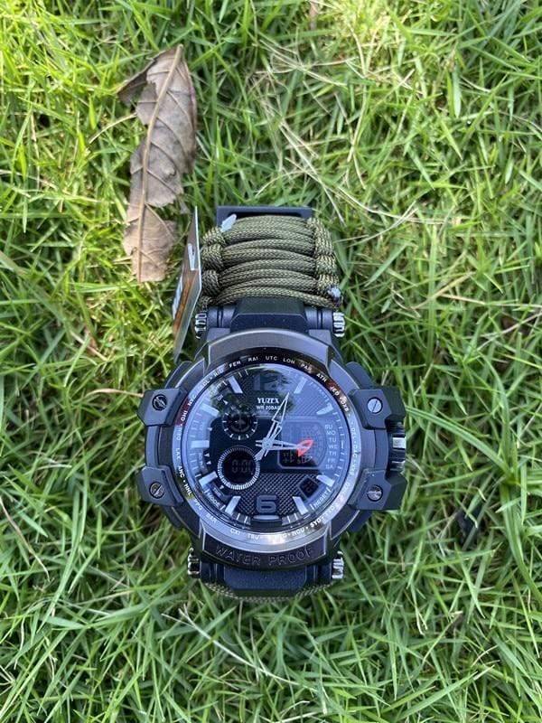 Waterproof Survival Watch for Men with Multi-functional Paracord Design