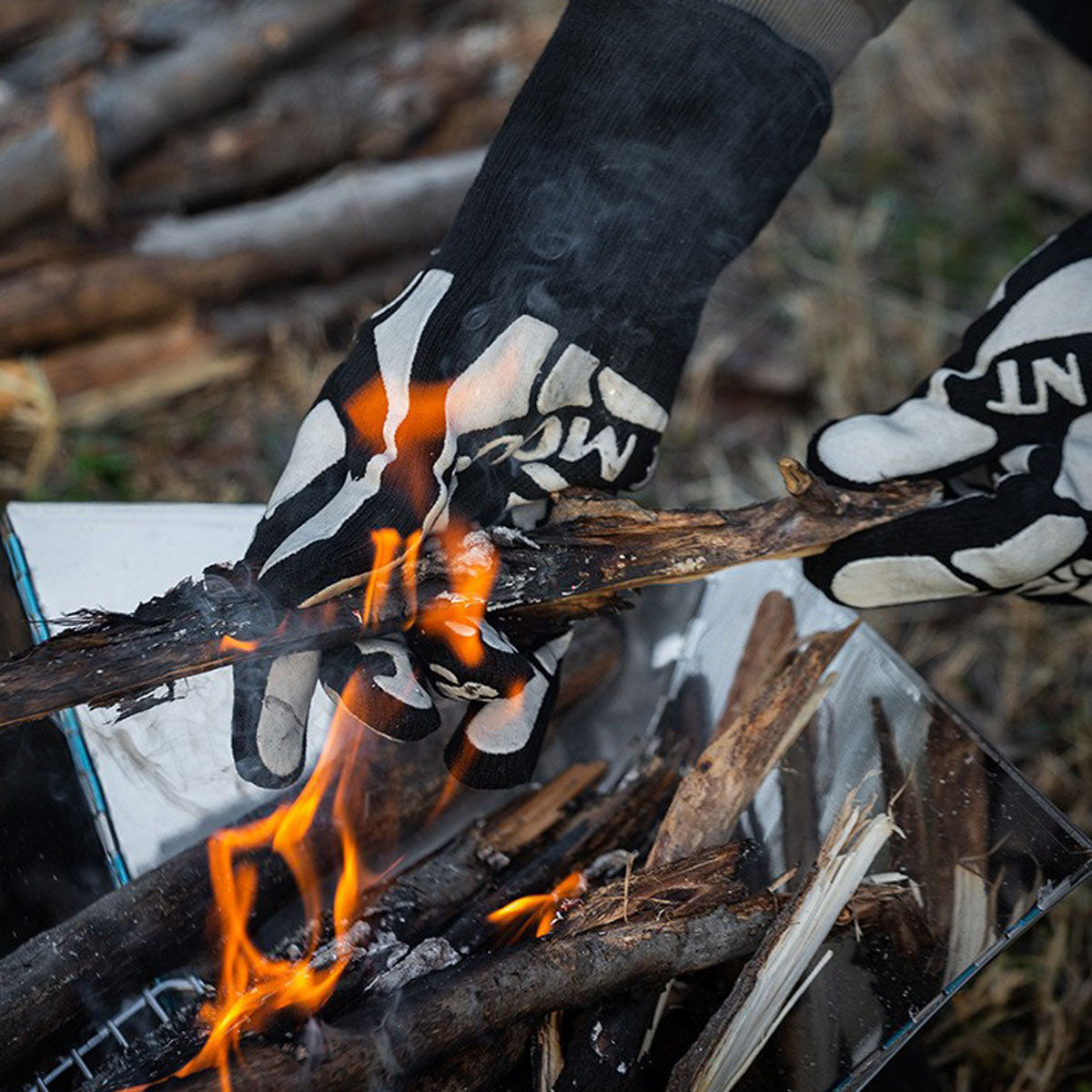 Outdoor Cooking Gloves for High Temperatures - Heat Resistant