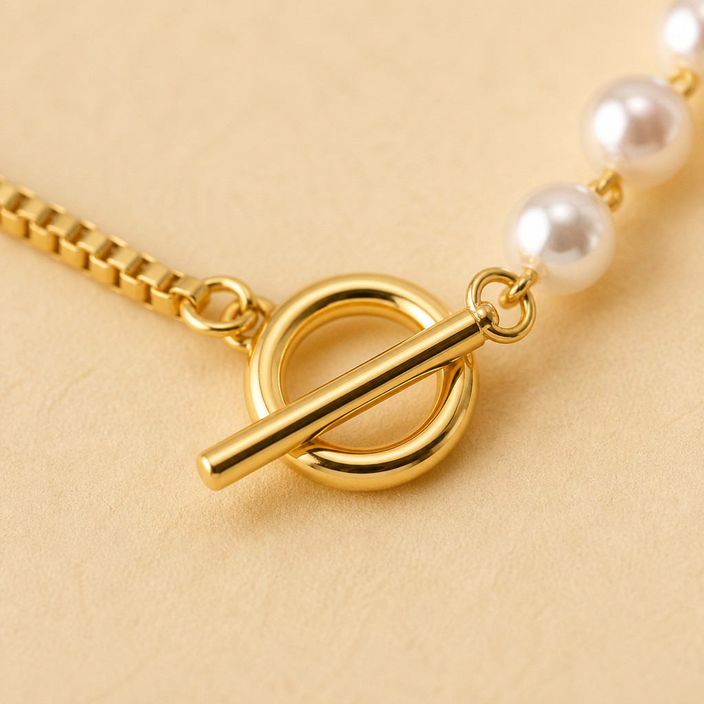 ViraLuxe™ – Asymmetric Pearl-and-Chain Gold Necklace & Bracelet Set