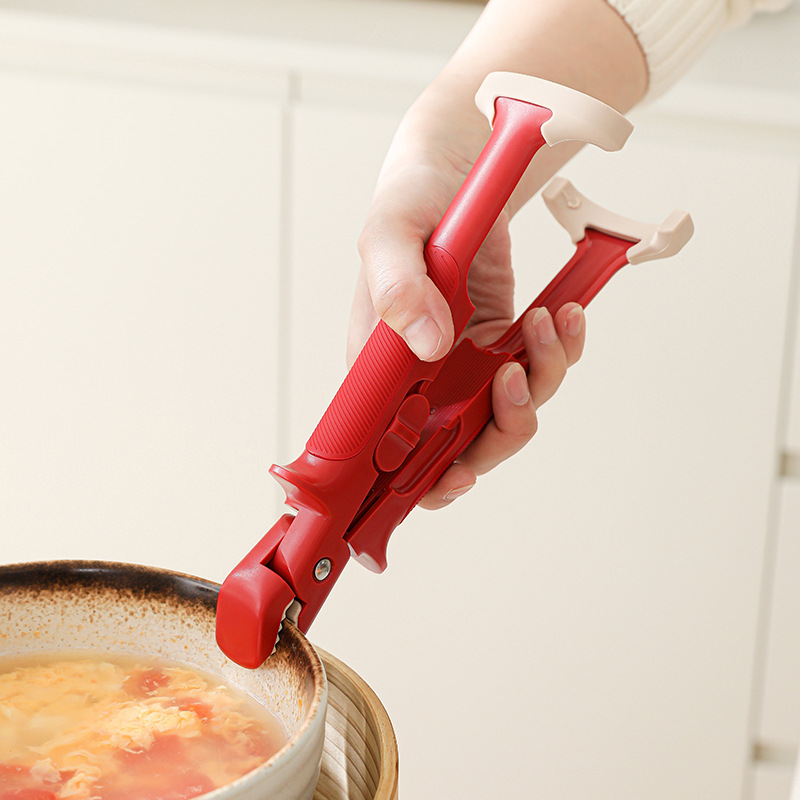 Secure Grip for Hot Dishes