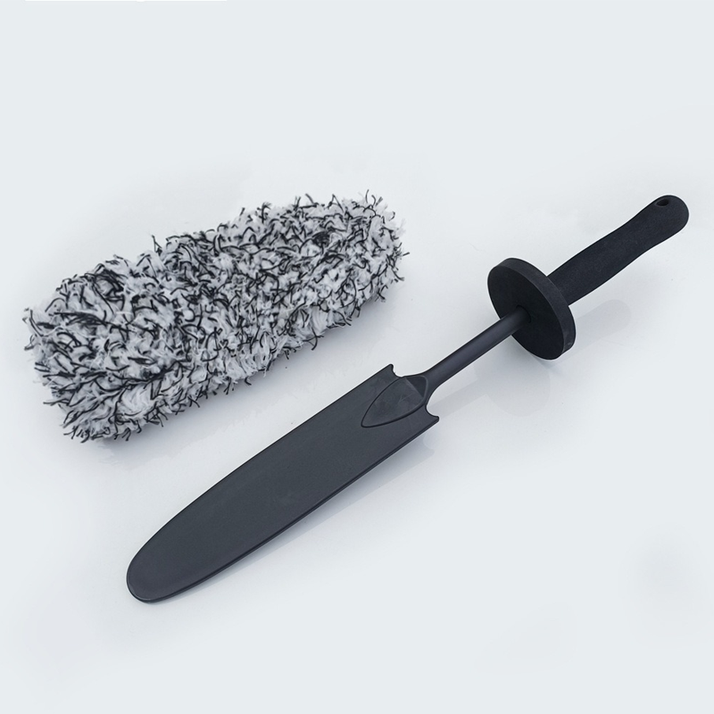 Scratch-Free Microfiber Wheel Brush