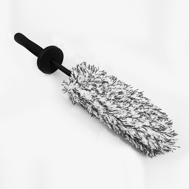 Scratch-Free Microfiber Wheel Brush