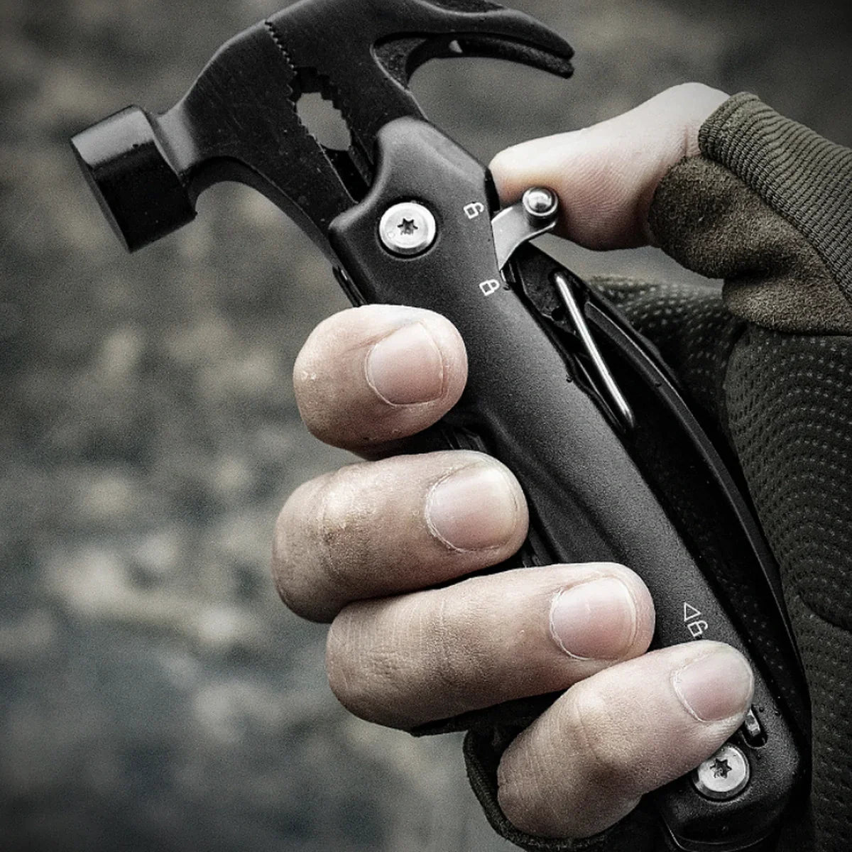 Multitool Hammer with 13 Functions for Outdoor Camping
