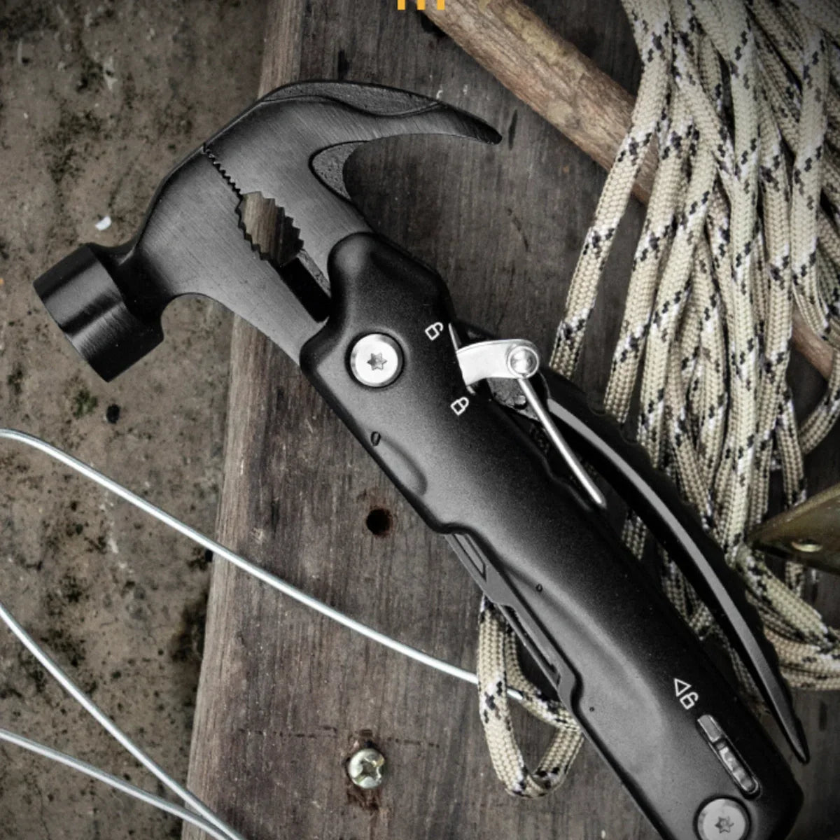 Multitool Hammer with 13 Functions for Outdoor Camping