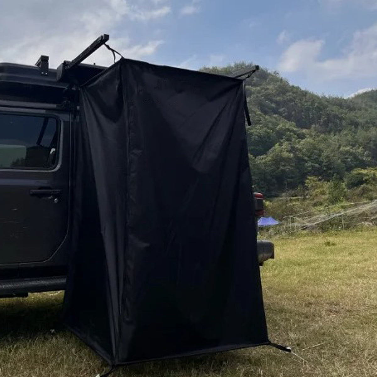 Mobile Privacy Tent for Vehicle Use