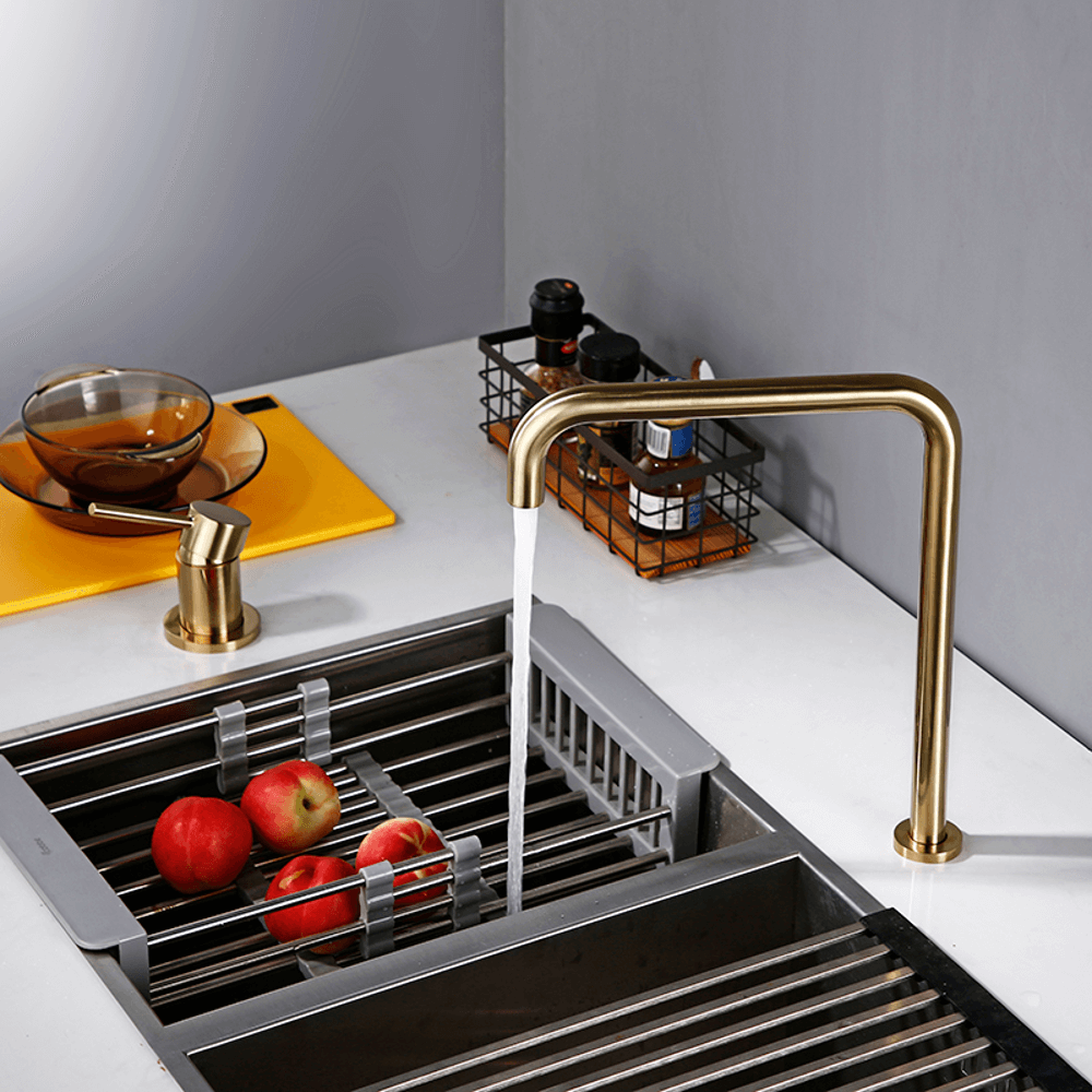 Modern Solid Brass Kitchen Faucet - Durable and Stylish Design