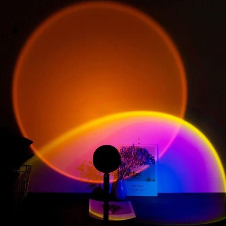 Sunset Glow Projection Lamp – 16 Color Options, 180° Swiveling Head