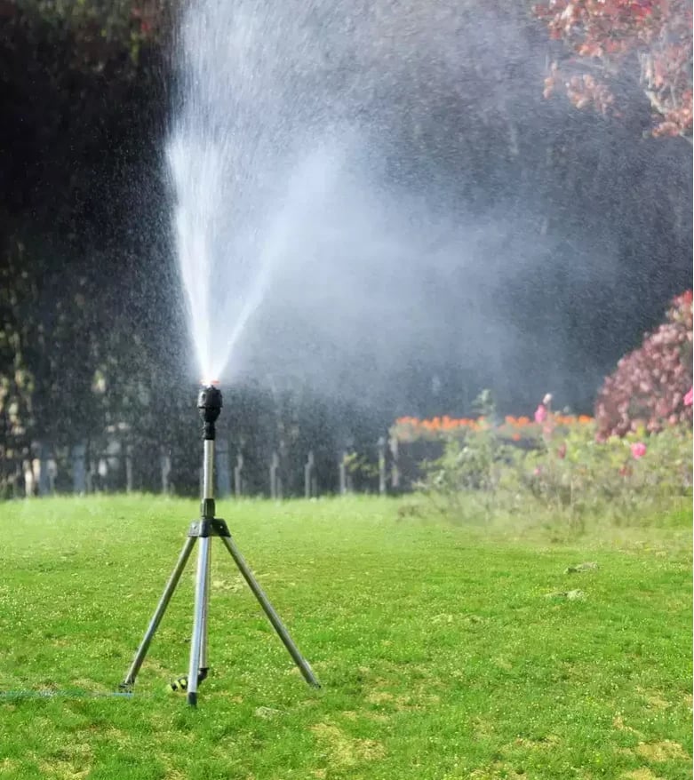 Adjustable Garden Sprinkler with 360° Rotation – Efficient Lawn Watering System