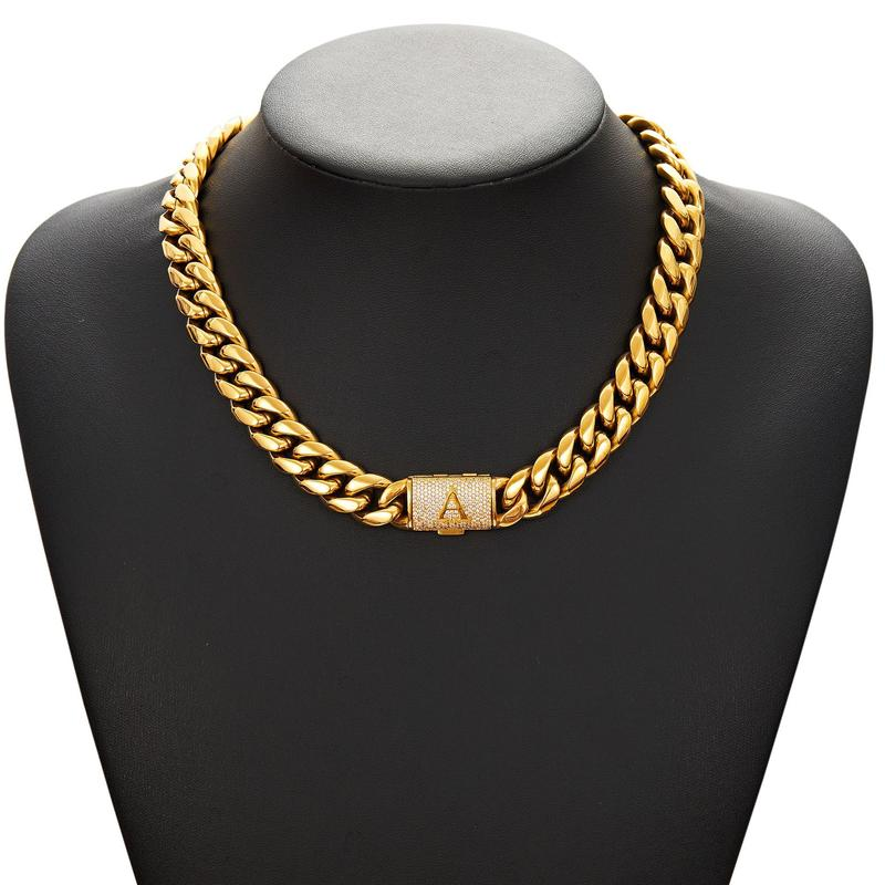 Statement Necklace – Express Your Style with Timeless Elegance