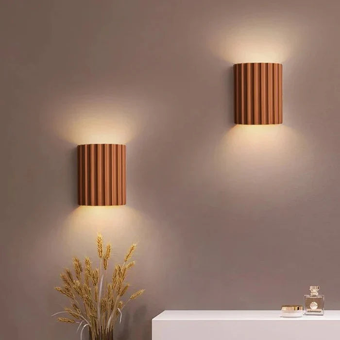 Resin Wall Light with Ribbed Shade – Contemporary Interior Design