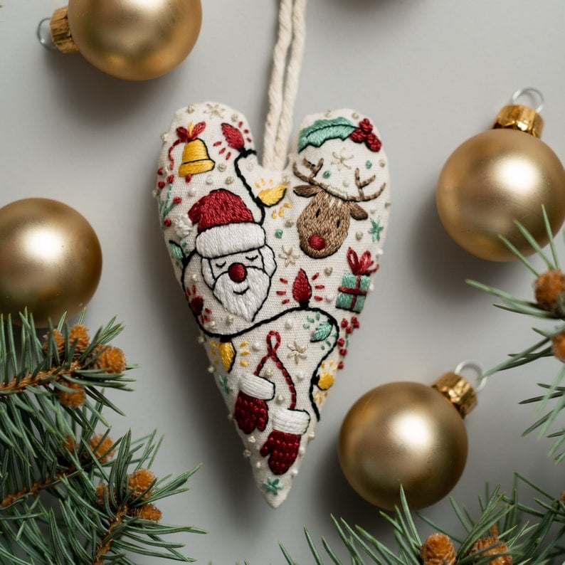 JoyHeart™ Santa Embroidery Kit — Create Heartfelt Holiday Magic with Your Own Hands