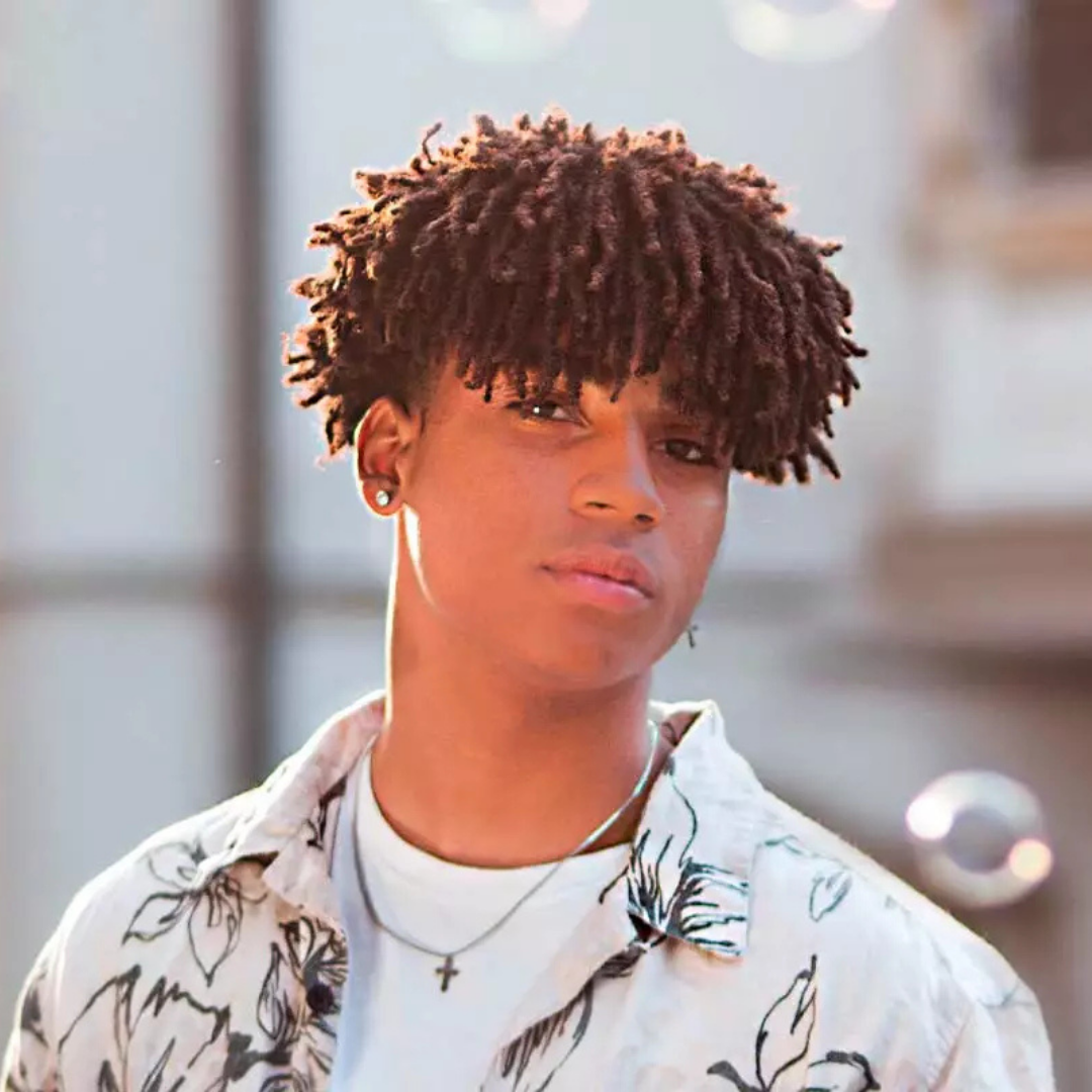 StyleWhirl™ — Effortless Glamour That Transforms Your Look Instantly