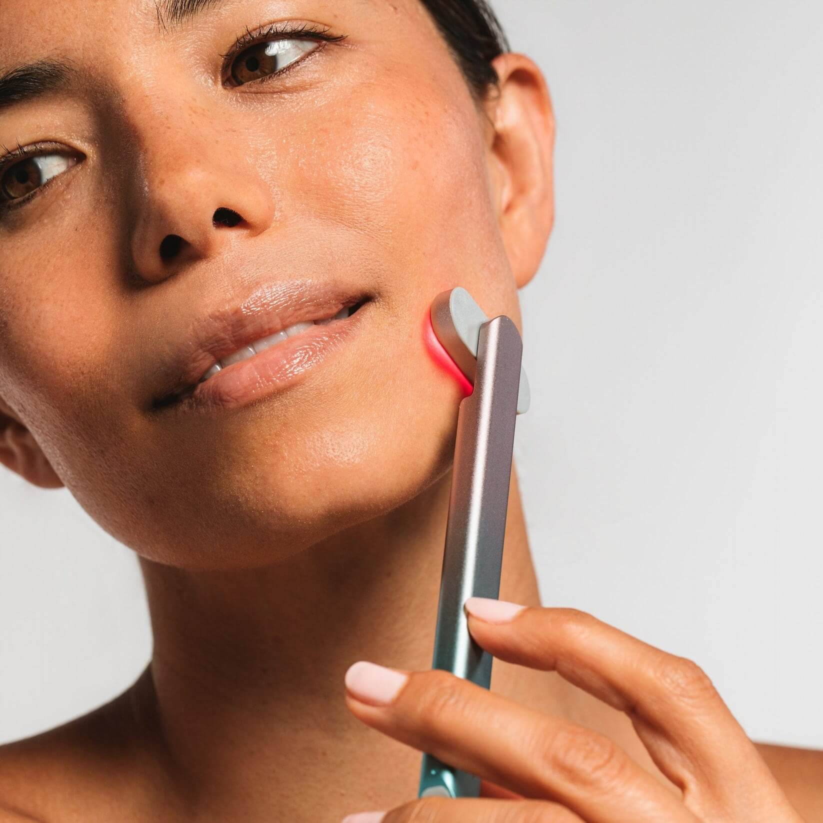 VividLuxe™ — Unleash Radiant, Youthful Skin That Turns Heads Every Day