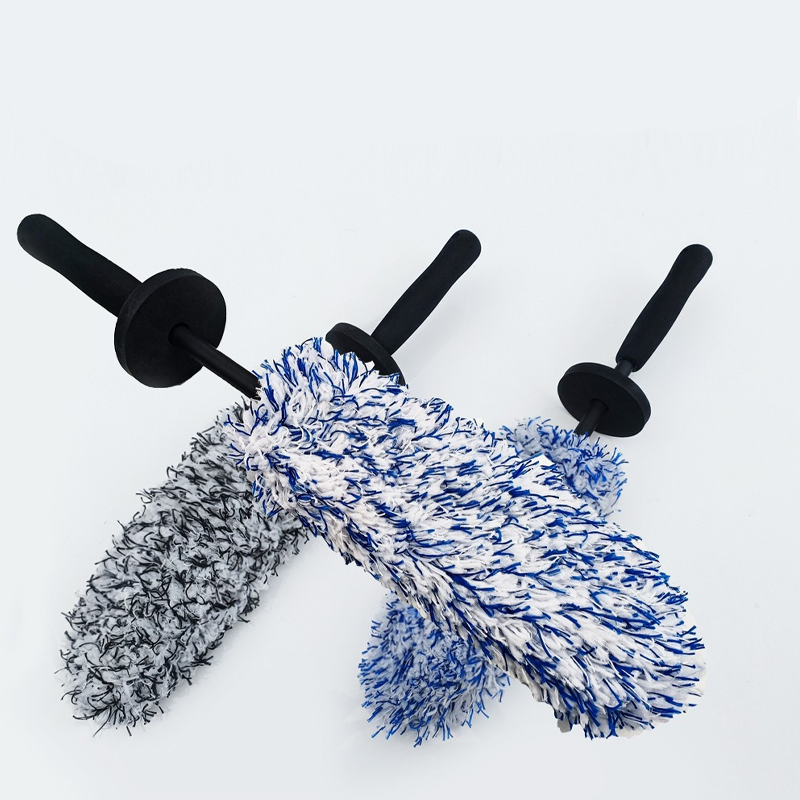 Scratch-Free Microfiber Wheel Brush