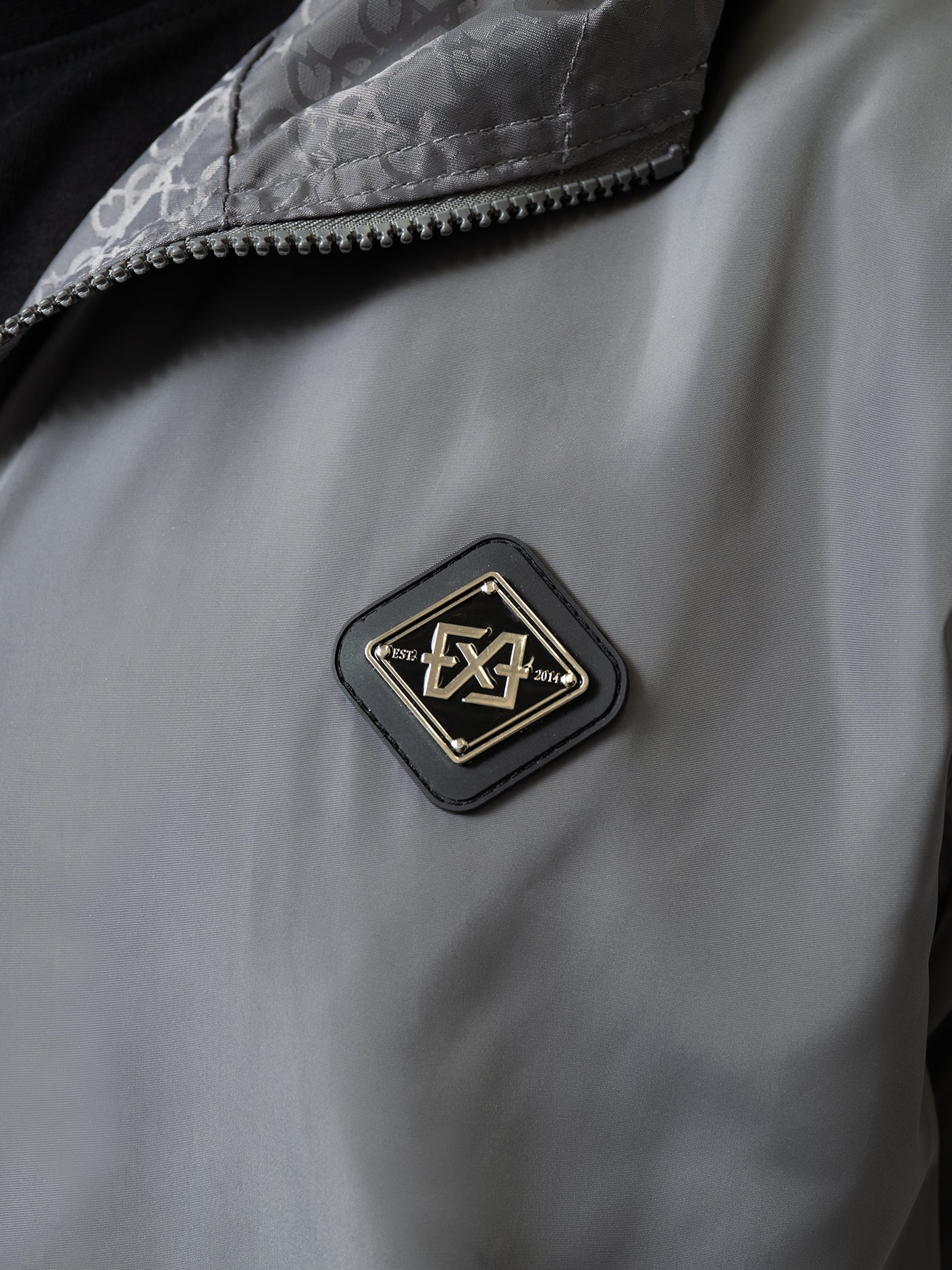 VentiShade™ Reversible Windbreaker — Flip Your Style, Own Every Storm