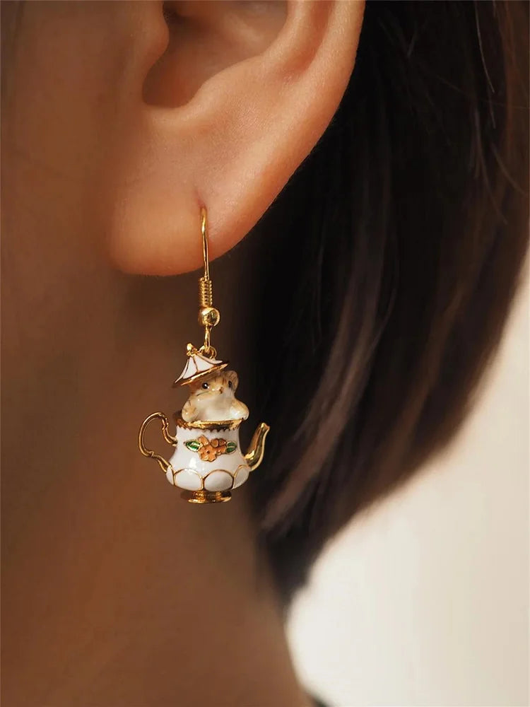 Enhance Your Look with Timeless Shine and Irresistible Charm