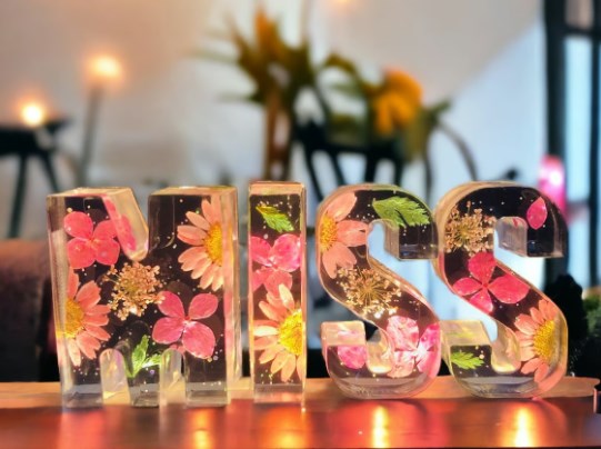 LumaBloom™ — Illuminate Your Space with Personalized Floral Serenity
