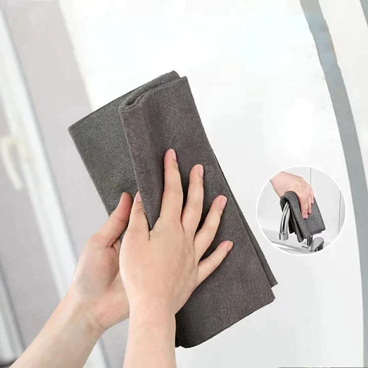 ProClean™ Streak-Free Cleaning Cloth (5-Pack) – No Scratches. No Waste. Just Shine.