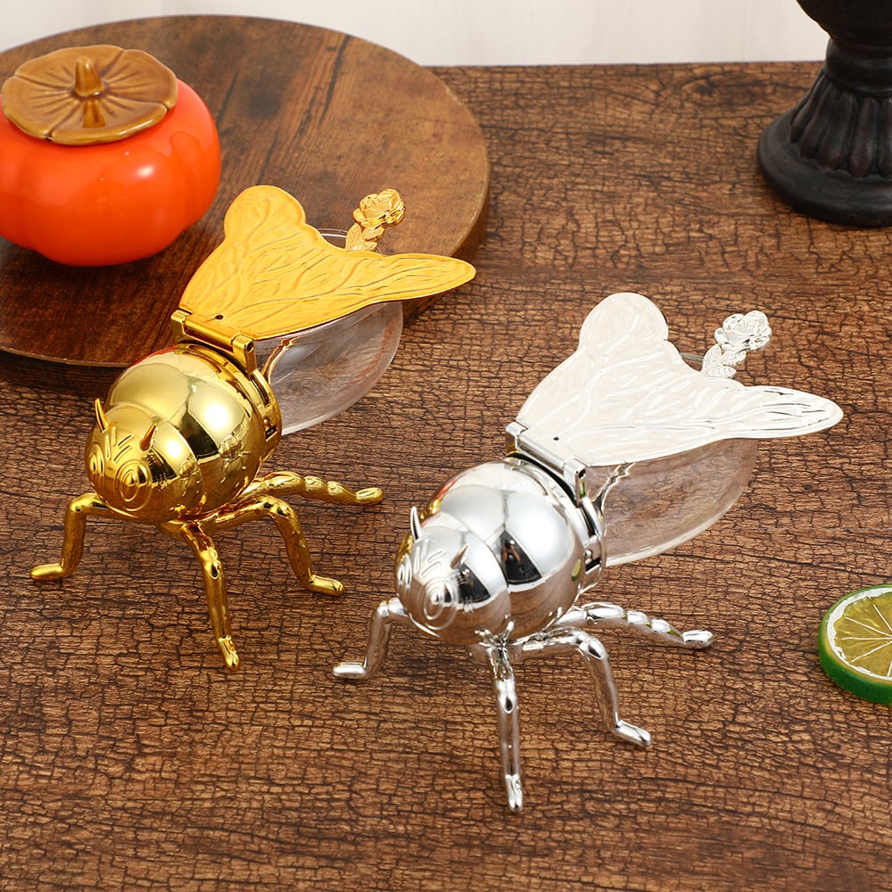 Transform Your Kitchen into a Stylish Honey Paradise Full of Charm and Order