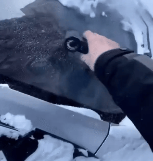 BlizSweep™ — Effortless Snow Clearing That Lets You Own Winter Mornings