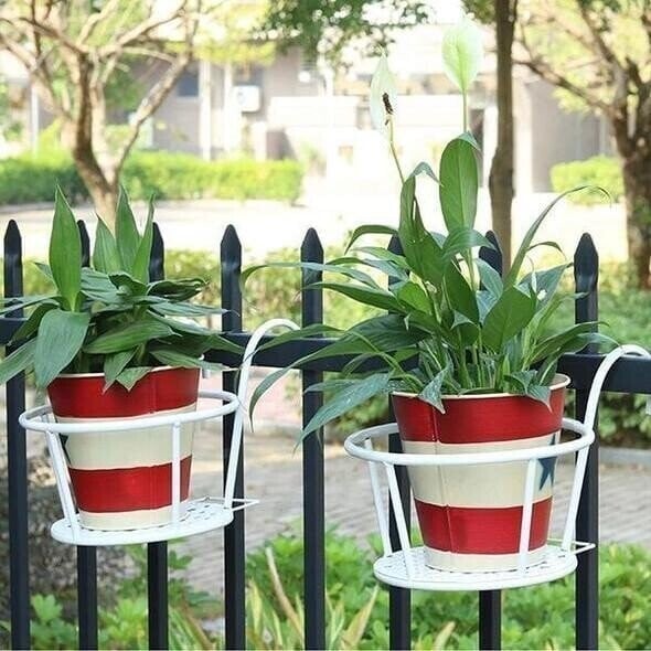 Plant Hanging Shelf for Balcony Dreams – Stable Support Solution