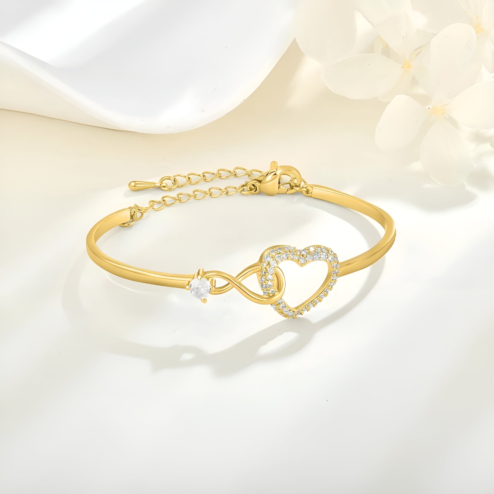 Wear the Everlasting Love that Connects Hearts Forever