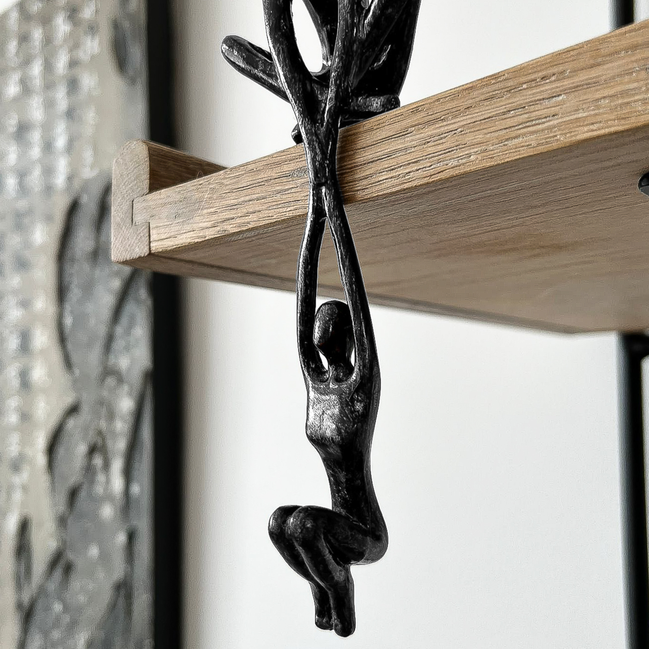 AmoraBond — Transform Distance into a Tangible, Lasting Love Connection