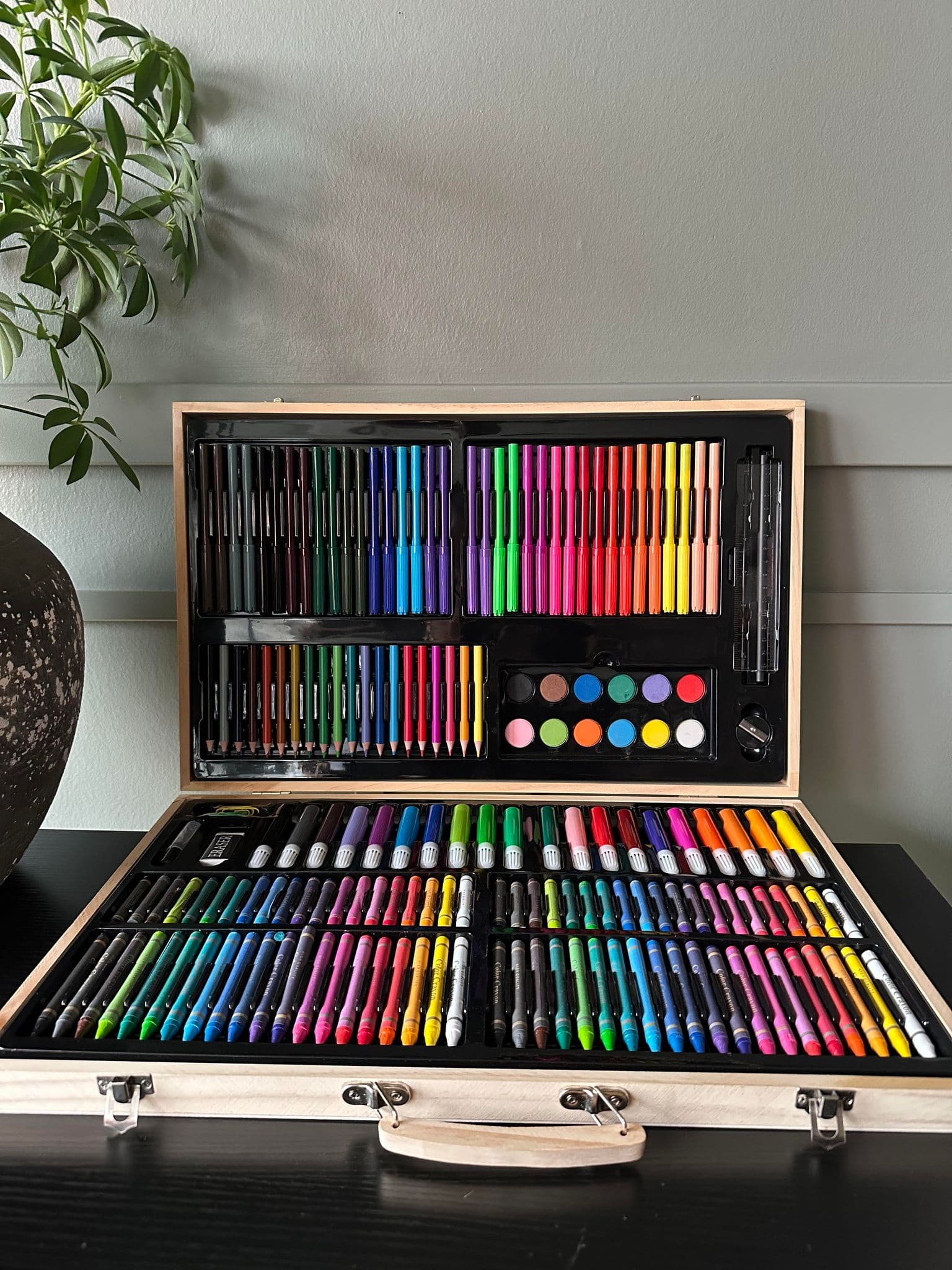 Unleash Your Creativity with 180 Colors and Tools