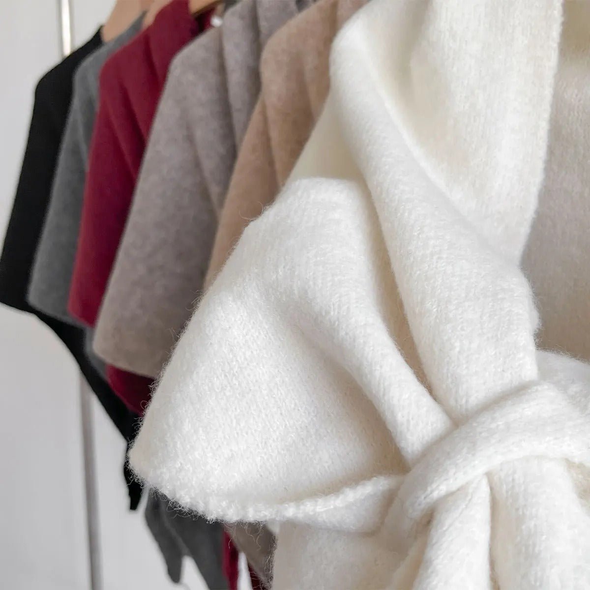 Ariselle Halo™ — Feel Flawlessly Warm and Unstoppably Confident Wherever You Go