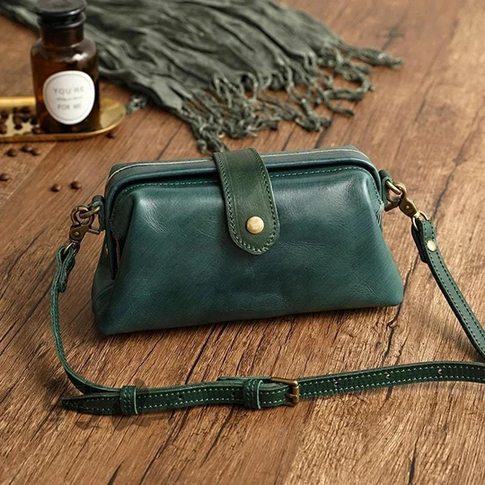 Stylish Organizer for Timeless Elegance and Ample Space